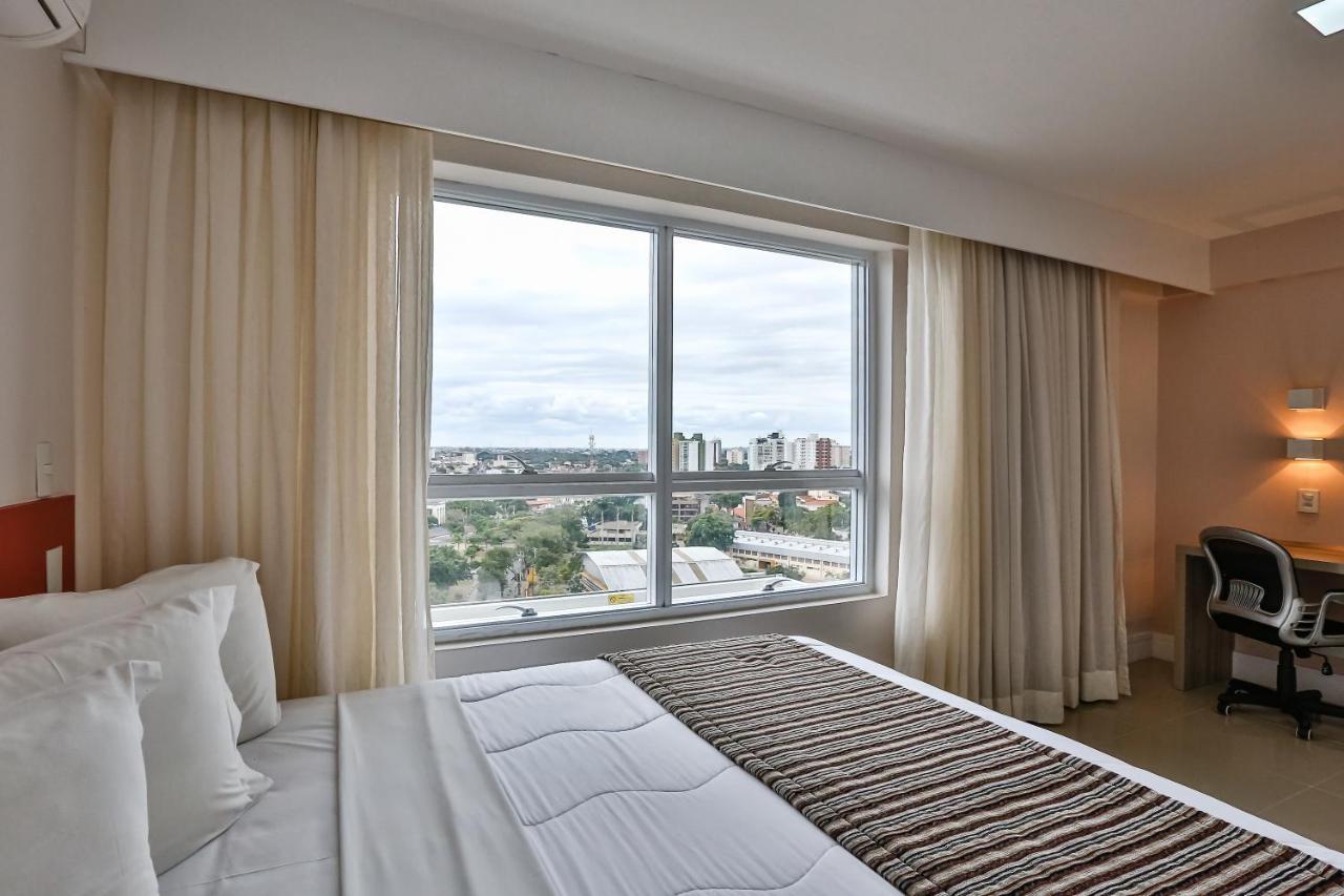 Ramada Hotel & Suites Campos Pelinca Campos dos Goytacazes Zewnętrze zdjęcie