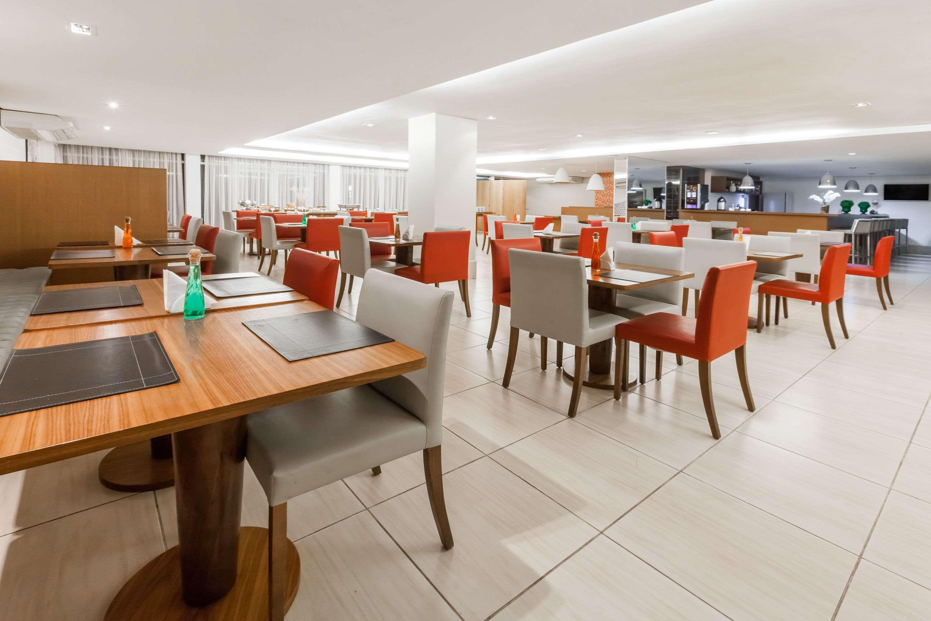 Ramada Hotel & Suites Campos Pelinca Campos dos Goytacazes Zewnętrze zdjęcie