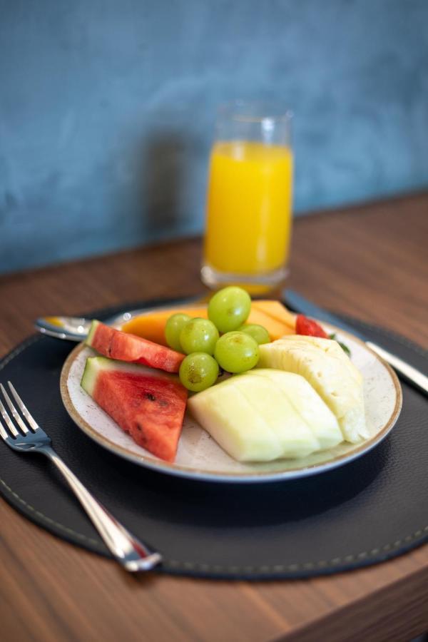 Ramada Hotel & Suites Campos Pelinca Campos dos Goytacazes Zewnętrze zdjęcie