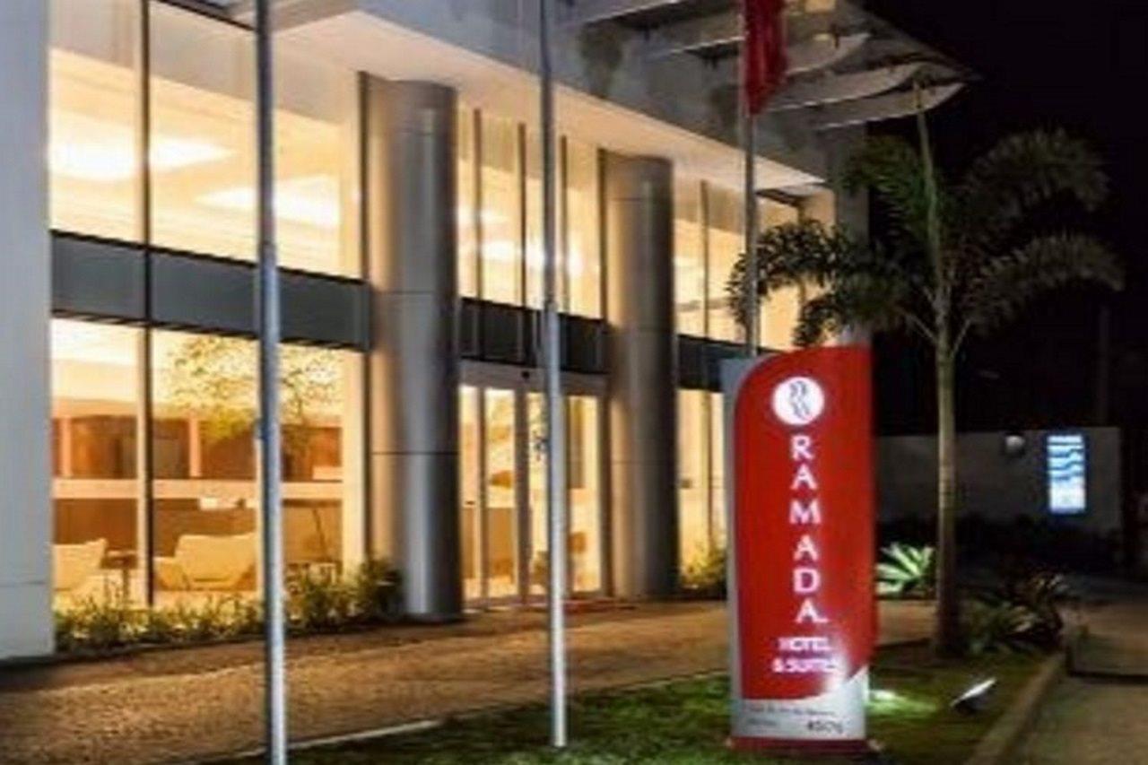 Ramada Hotel & Suites Campos Pelinca Campos dos Goytacazes Zewnętrze zdjęcie